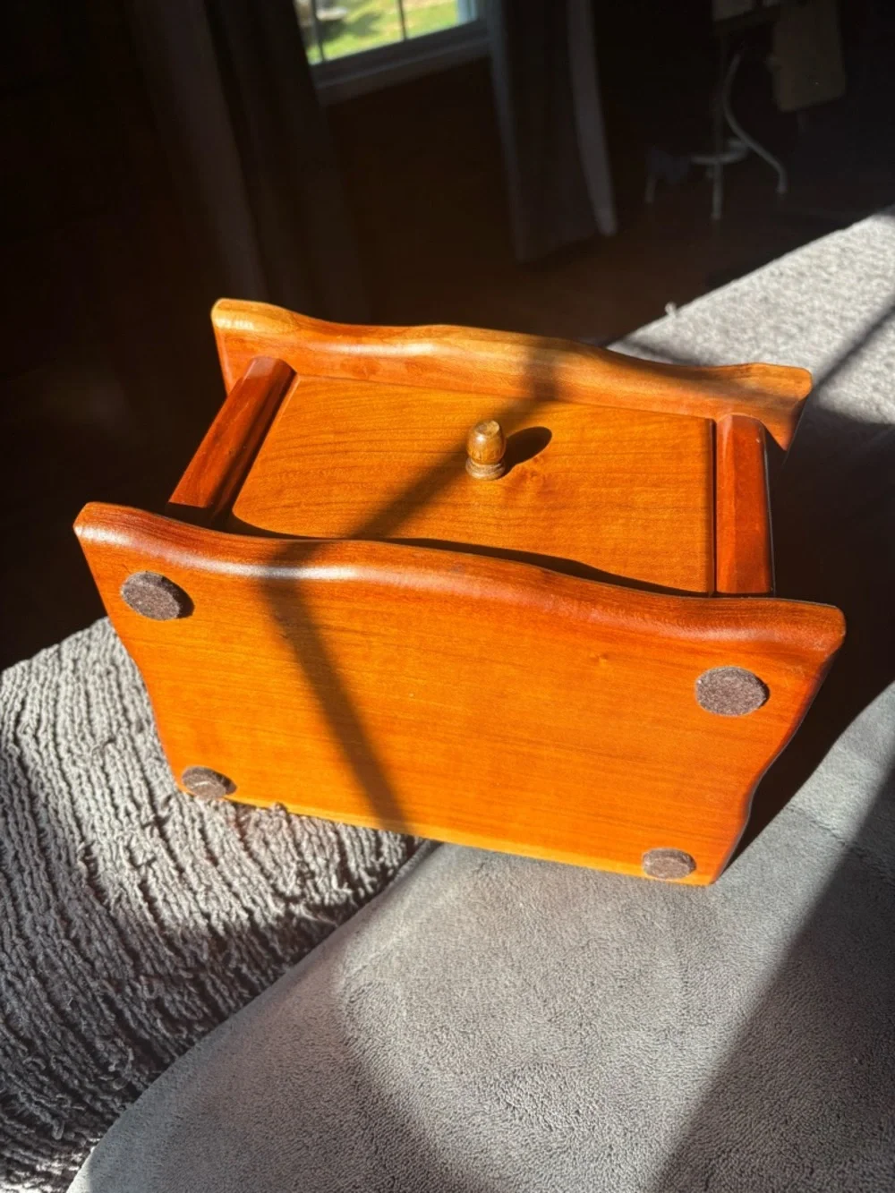 Vintage Tabletop Vanity Jewelry Chest, Cedar Wood Color